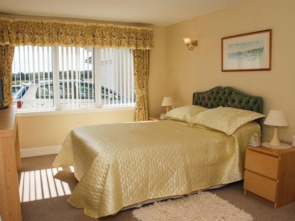 Vicarsford Lodge Guest House Leuchars Exterior photo